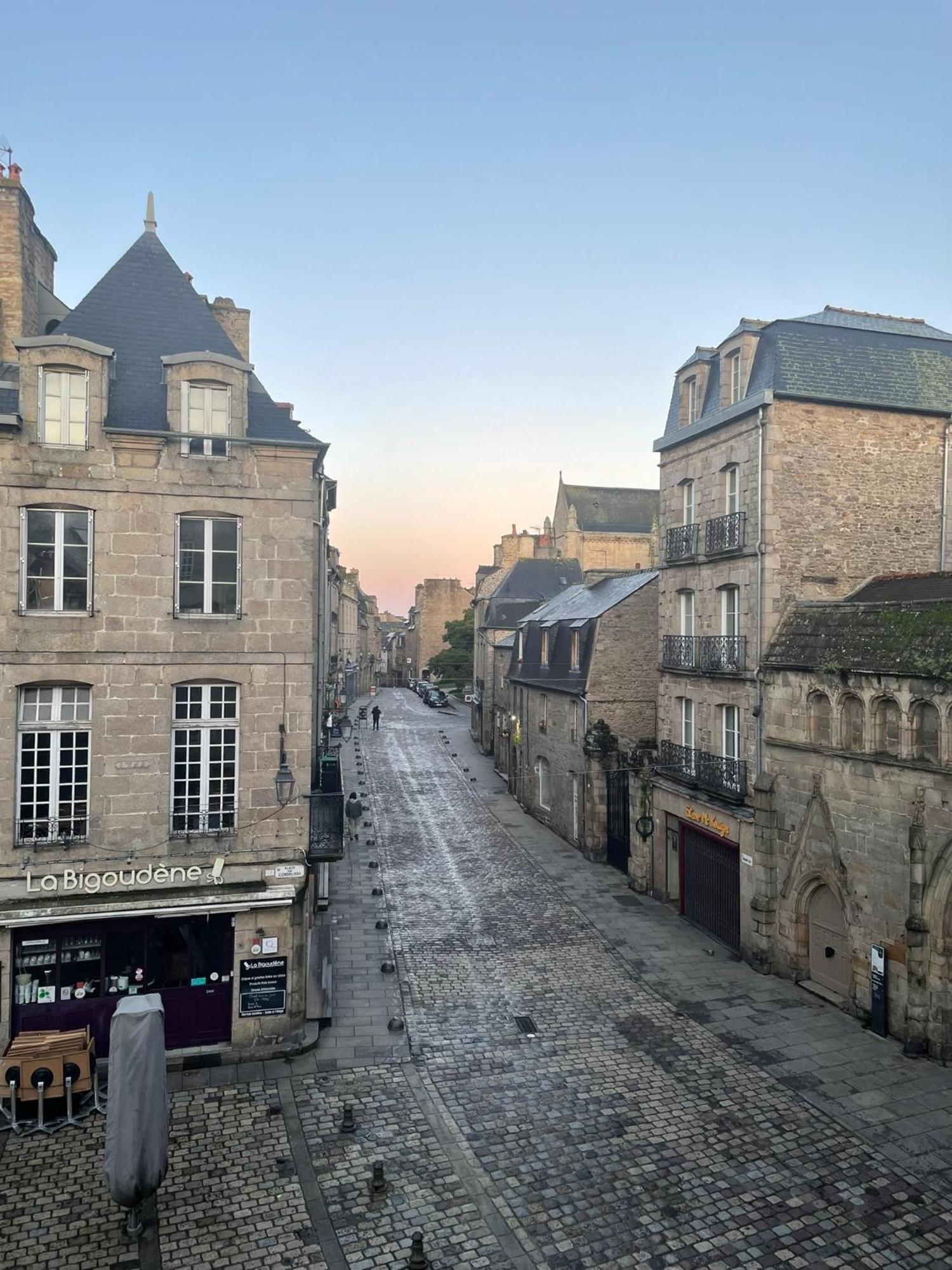 Spacieux Appartement Au Coeur Du Centre Historique De Dinan Kültér fotó